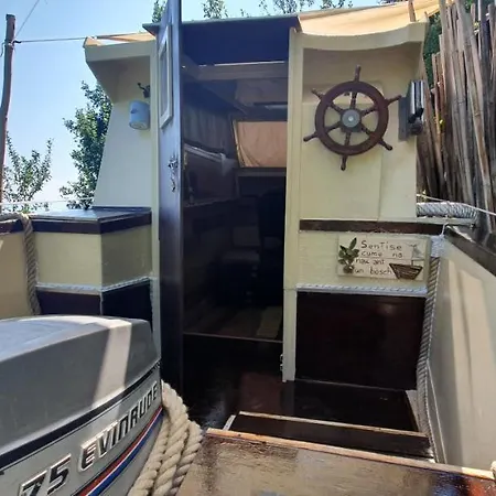 Nave Nel Bosco 3* Torresina