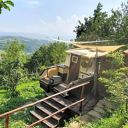 Nave Nel Bosco Bed & Breakfast 3*