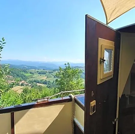 Nave Nel Bosco Bed & Breakfast 3*